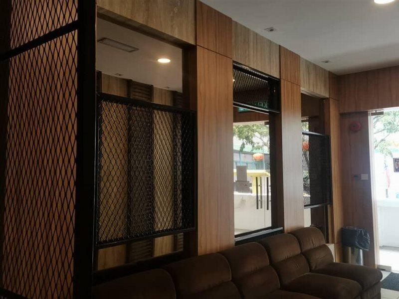 Hotel Holiday Kota Kinabalu Zewnętrze zdjęcie