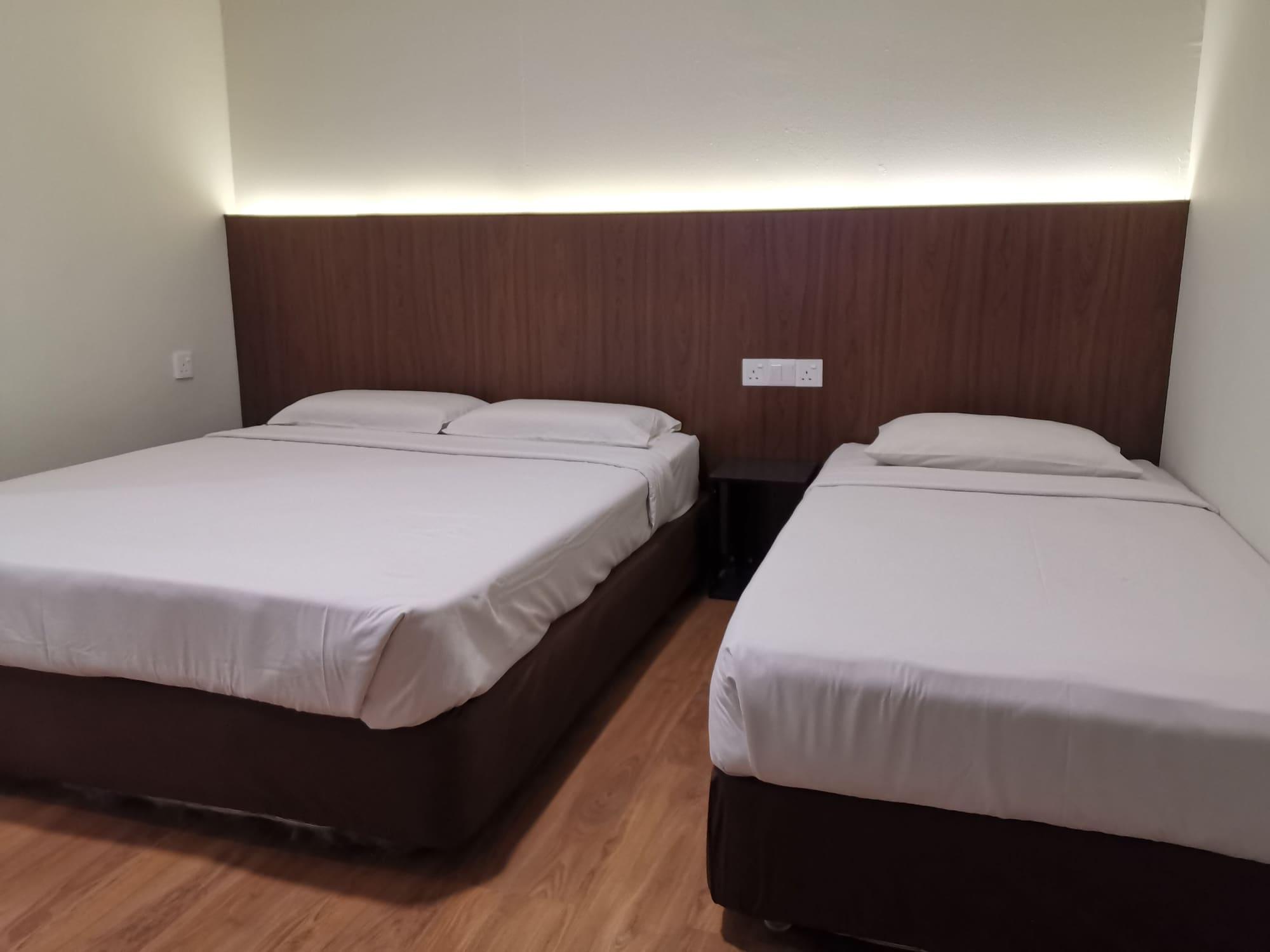 Hotel Holiday Kota Kinabalu Zewnętrze zdjęcie