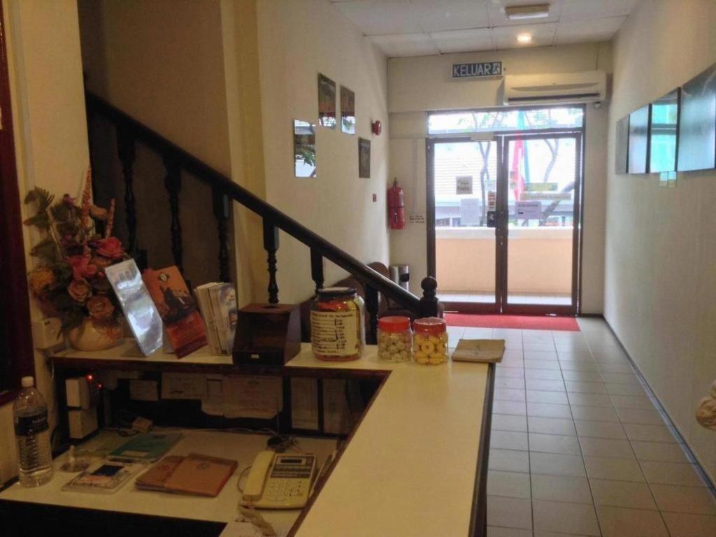 Hotel Holiday Kota Kinabalu Zewnętrze zdjęcie