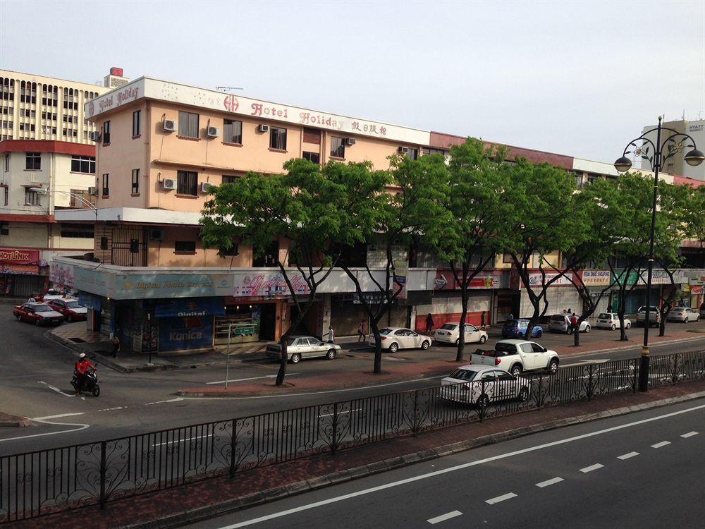 Hotel Holiday Kota Kinabalu Zewnętrze zdjęcie